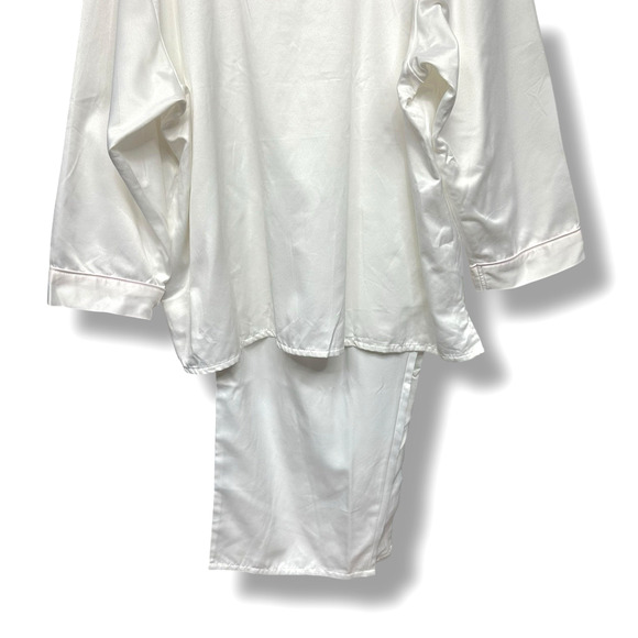 Kay Anna Pajama Set Brushed Back Satin White Embroidered Floral Cottage 3X New - Picture 10 of 16
